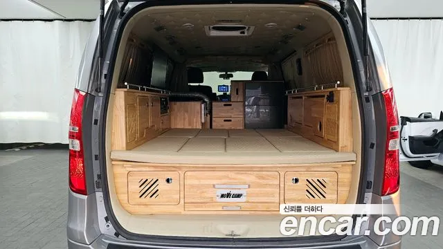 Hyundai Starex 2018 — фото 20