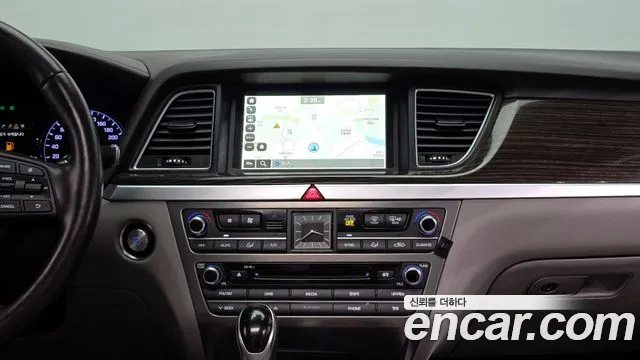 Hyundai Genesis 2016 — фото 14