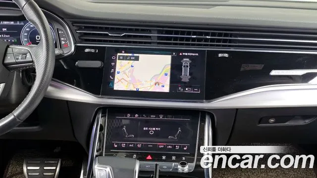 Audi Q8 2022 — фото 14