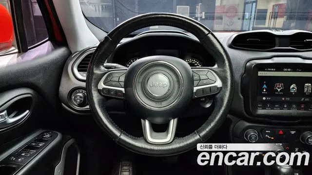 Jeep Renegade 2018 — фото 14