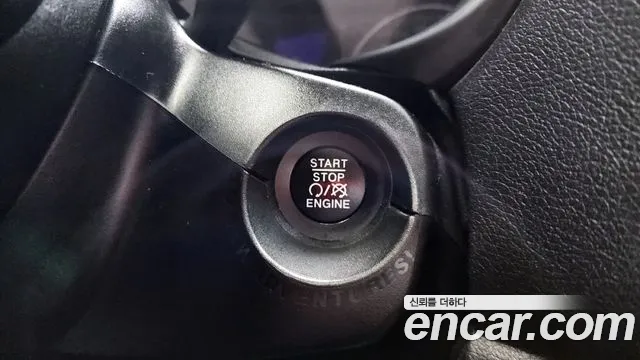 Jeep Renegade 2018 — фото 19