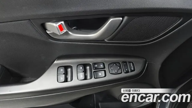 Hyundai Kona 2020 — фото 18