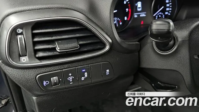 Hyundai i30 2018 — фото 14