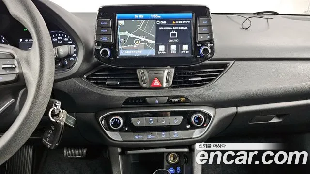 Hyundai i30 2018 — фото 17