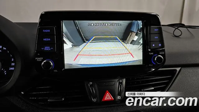 Hyundai i30 2018 — фото 18