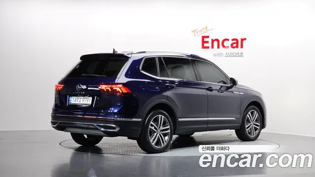 Volkswagen Tiguan 2023 — фото 2