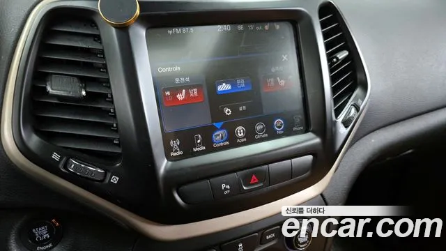 Jeep Cherokee 2015 — фото 19