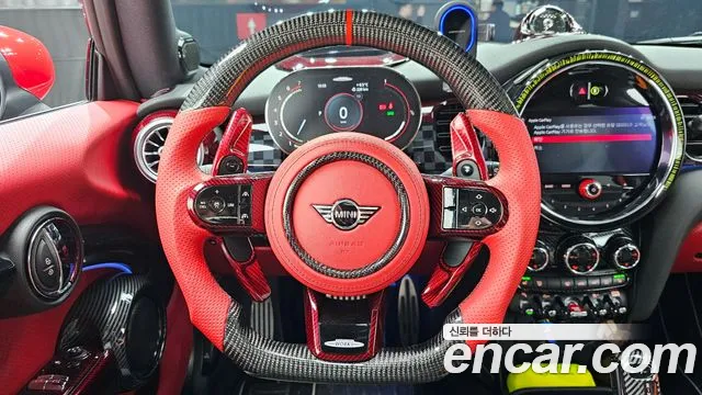 Mini Cooper 2023 — фото 13
