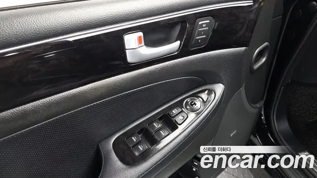Hyundai Genesis 2014 — фото 17