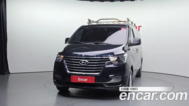 Hyundai Starex 2020 — фото 3