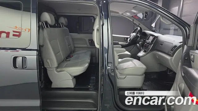 Hyundai Starex 2020 — фото 20