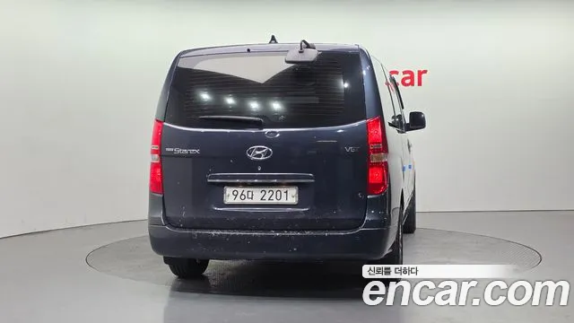 Hyundai Starex 2018 — фото 4