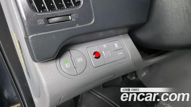 Hyundai Starex 2018 — фото 13