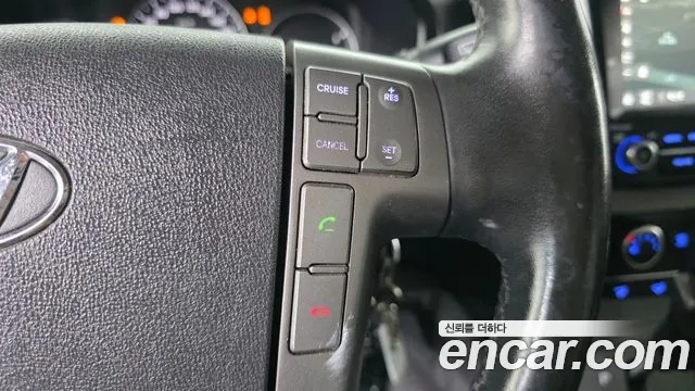 Hyundai Starex 2018 — фото 15