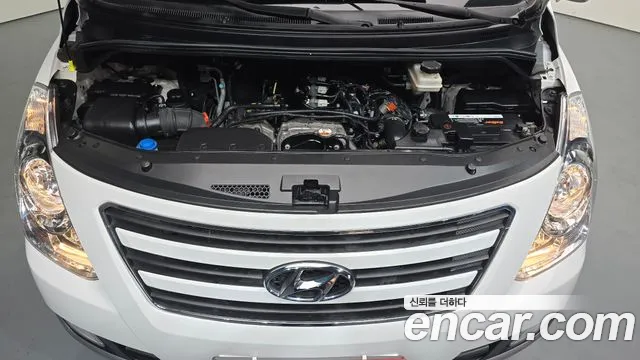 Hyundai Starex 2016 — фото 6