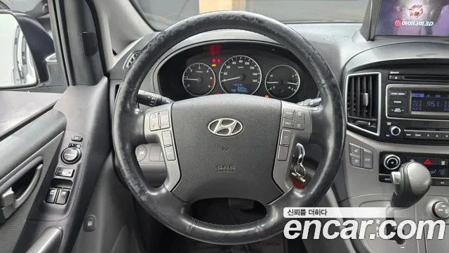 Hyundai Starex 2016 — фото 13