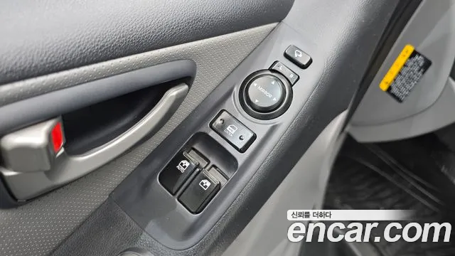 Hyundai Starex 2016 — фото 14