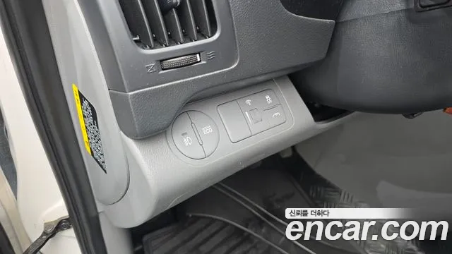 Hyundai Starex 2016 — фото 15