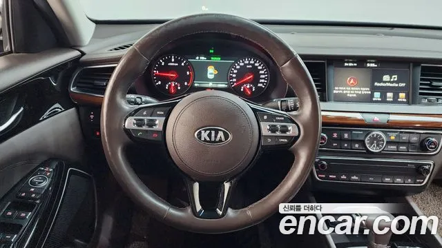Kia K7 2017 — фото 13