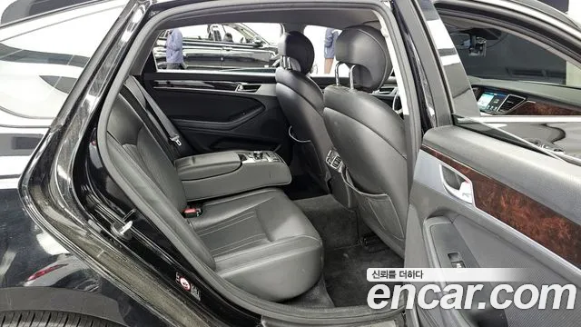 Hyundai Genesis 2015 — фото 12