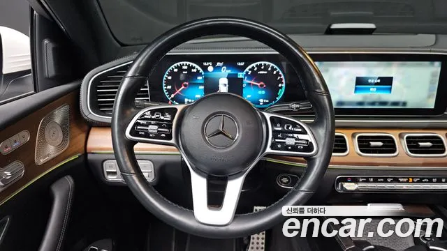Mercedes-Benz GLE-Class 2021 — фото 14