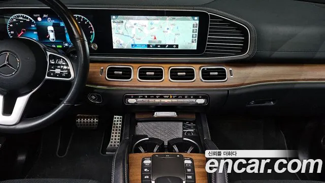 Mercedes-Benz GLE-Class 2021 — фото 15