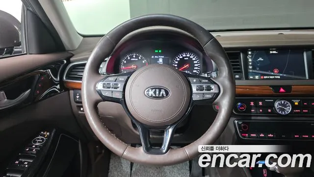 Kia K7 2016 — фото 13