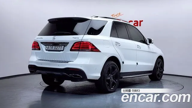 Mercedes-Benz GLE-Class 2016 — фото 2