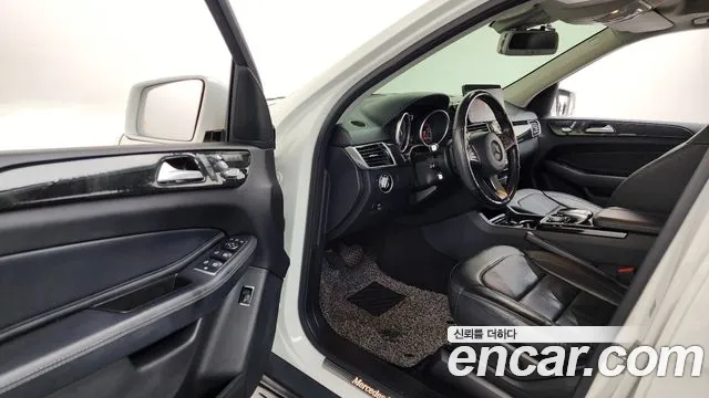 Mercedes-Benz GLE-Class 2016 — фото 10