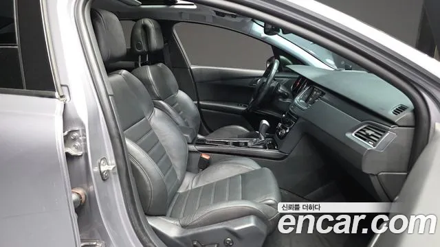 Peugeot 508 2016 — фото 11
