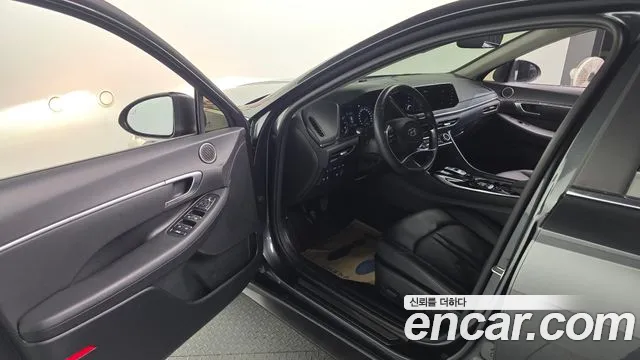 Hyundai Sonata 2021 — фото 11