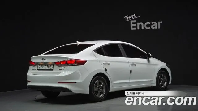 Hyundai AVANTE 2016 — фото 2