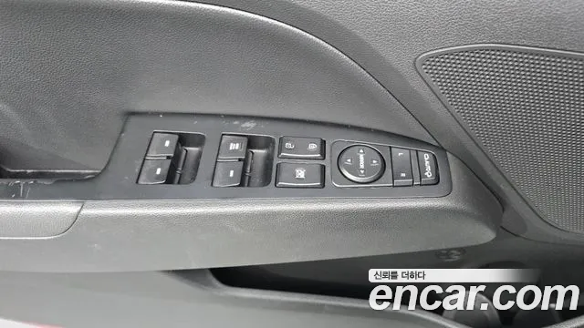 Hyundai AVANTE 2016 — фото 19