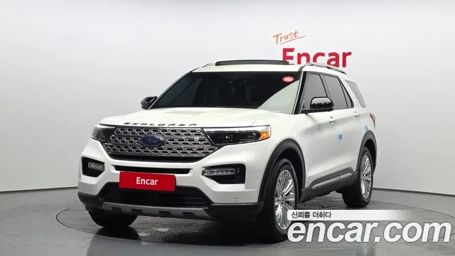 Ford Explorer 2020 — фото 1