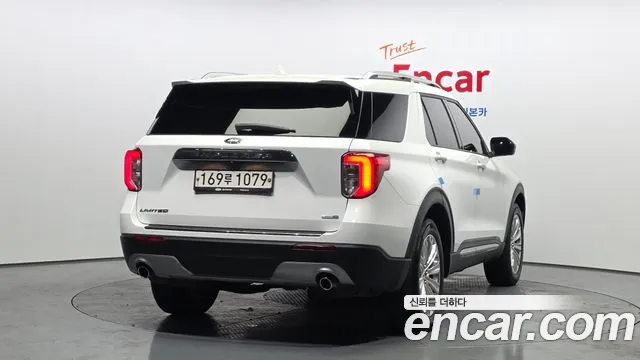 Ford Explorer 2020 — фото 2
