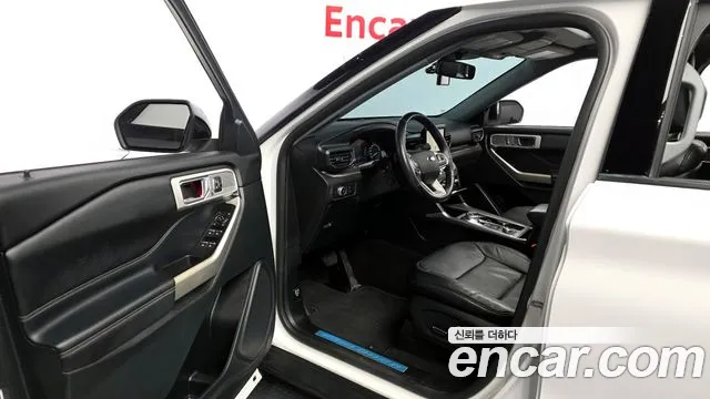 Ford Explorer 2020 — фото 10
