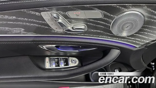 Mercedes-Benz E-Class 2021 — фото 14