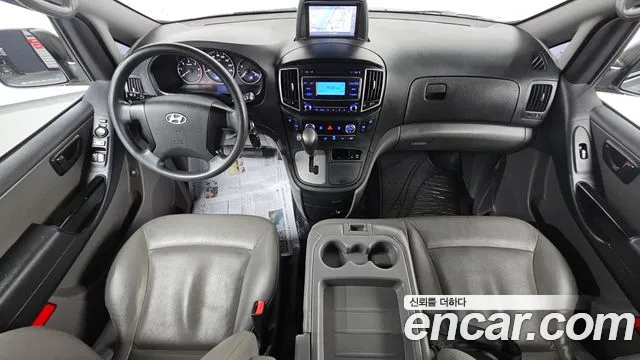 Hyundai Starex 2017 — фото 7