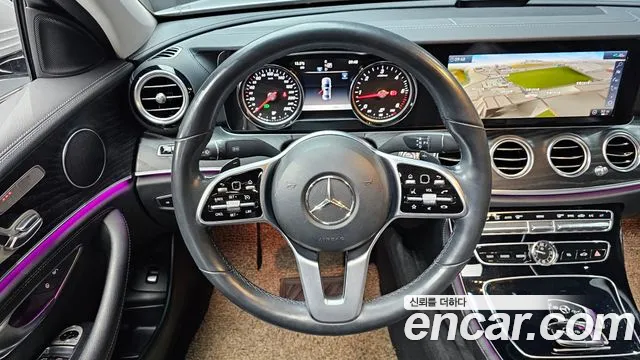 Mercedes-Benz E-Class 2020 — фото 13