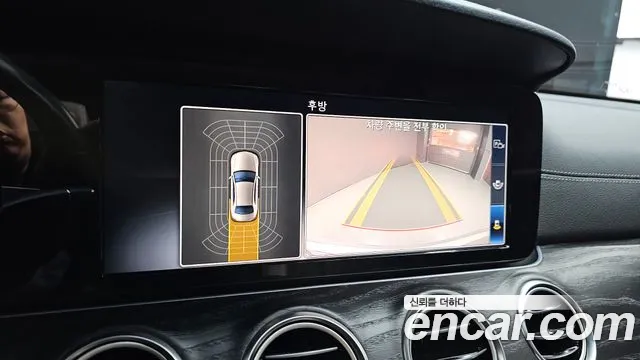 Mercedes-Benz E-Class 2020 — фото 17