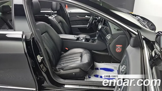Mercedes-Benz CLS-Class 2016 — фото 12