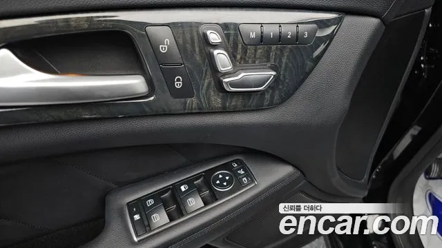 Mercedes-Benz CLS-Class 2016 — фото 13