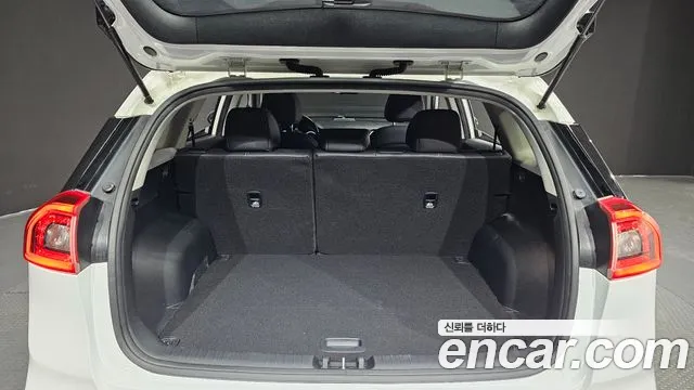 Kia Niro 2021 — фото 20