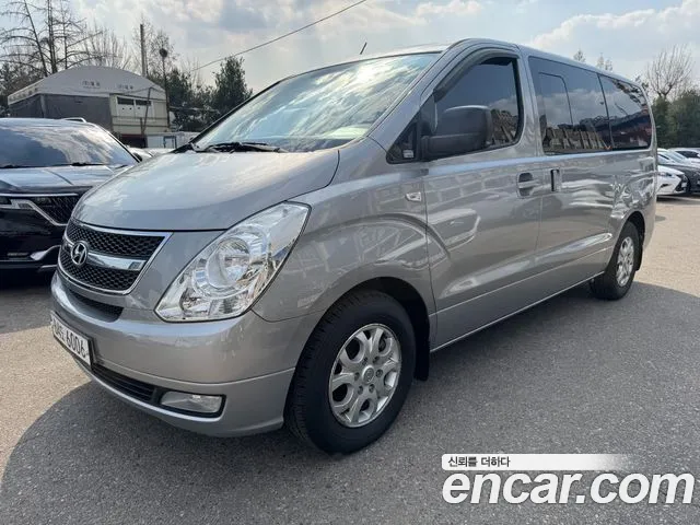 Hyundai Starex 2015 — фото 1