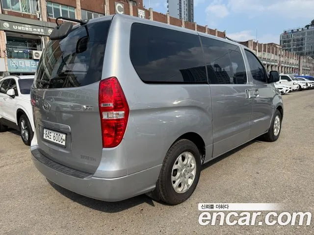 Hyundai Starex 2015 — фото 6
