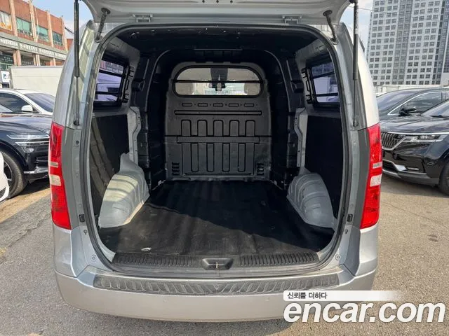 Hyundai Starex 2015 — фото 7