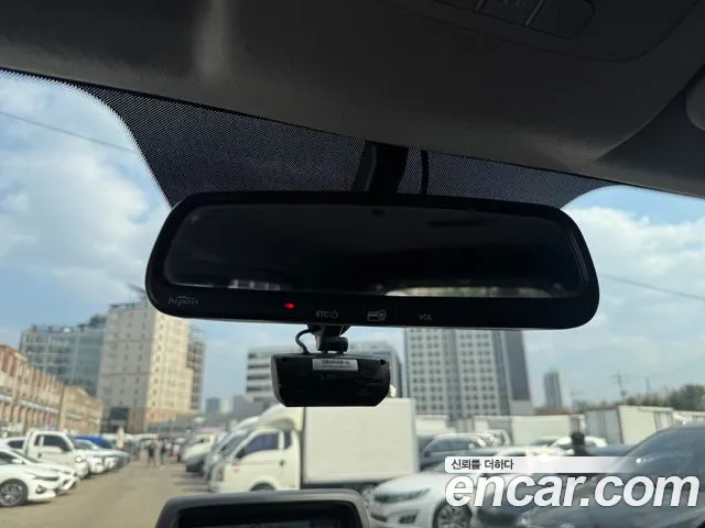Hyundai Starex 2015 — фото 15