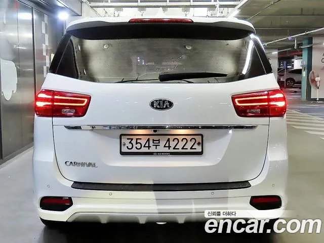 Kia Canival 2020 — фото 5