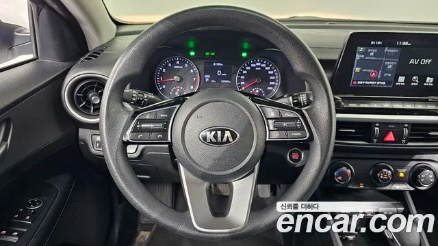 Kia K3 2019 — фото 13