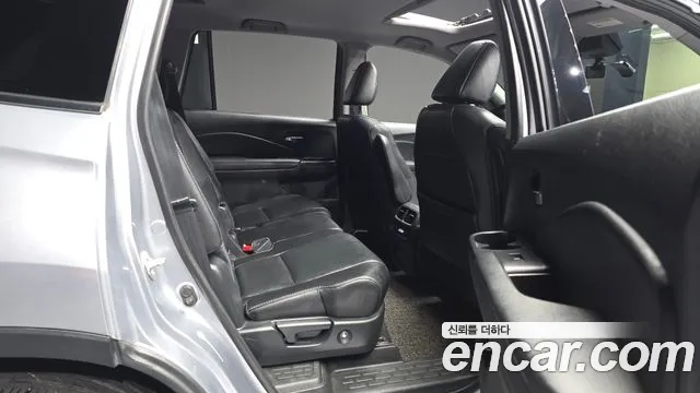 Honda Pilot 2017 — фото 12